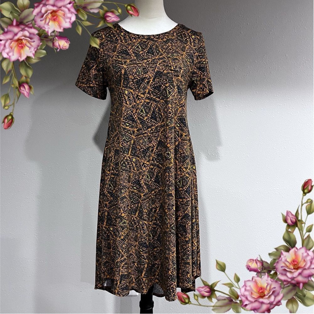 LuLaRoe Carly geometric‎ print casual high low loose fit short sleeve dress